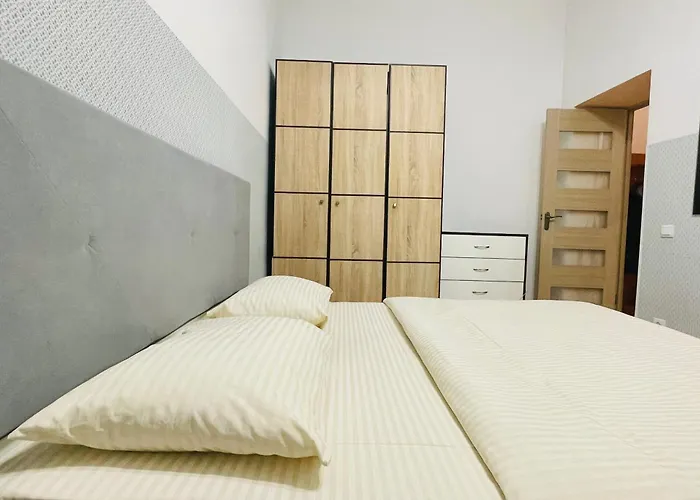 Apartment городоцька 60, недалеко від жд вокзалу, центр