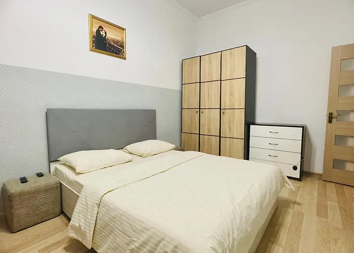 городоцька 60, недалеко від жд вокзалу, центр Lemberg